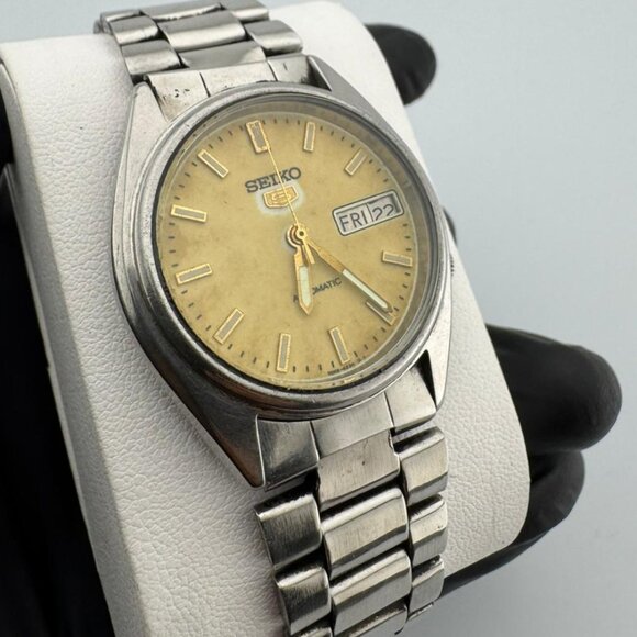 Seiko 5 Automatic  - Vintage Wrist Watch - Made in Japan - Picture 1 of 9